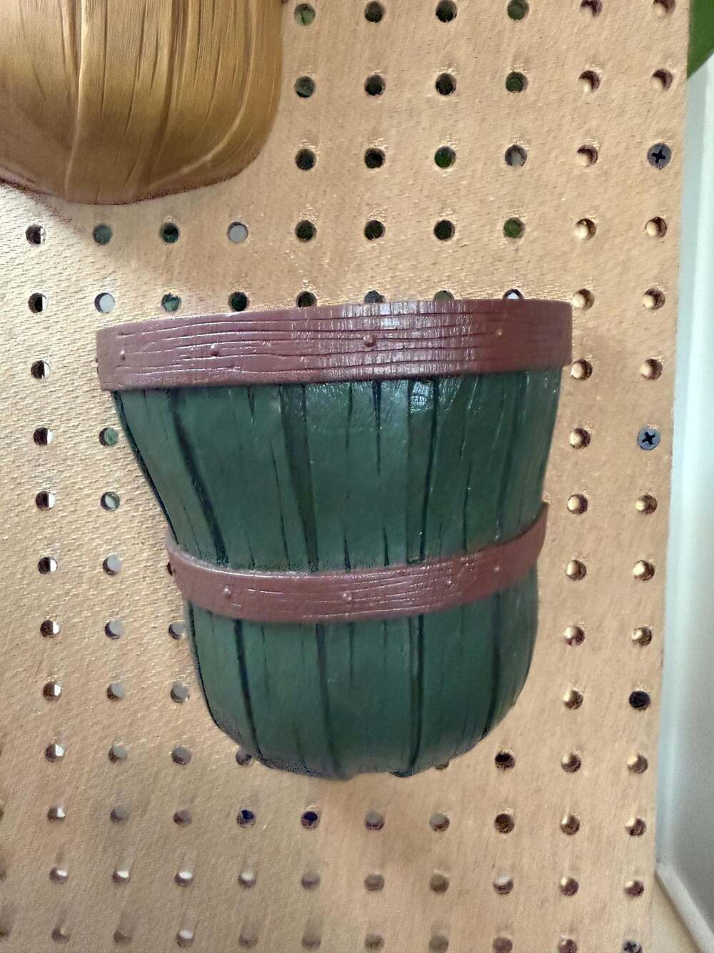 Vintage Burwood Wall Pocket - Green